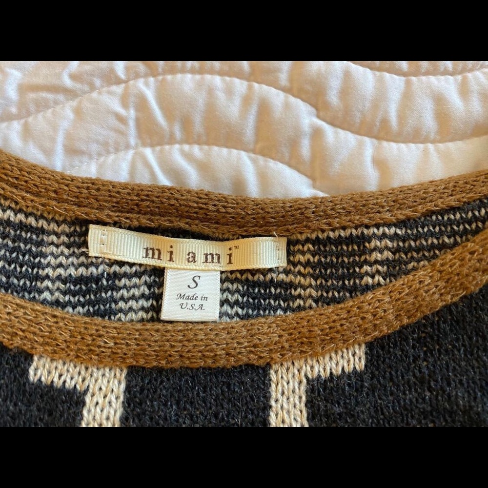 Aztec Printed Sweater - Picture 2 of 2